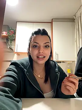 NoeliaGarcia17 online show from December 2, 11:00 pm