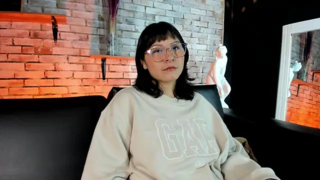 kitty malach online show from January 8, 2:58 am