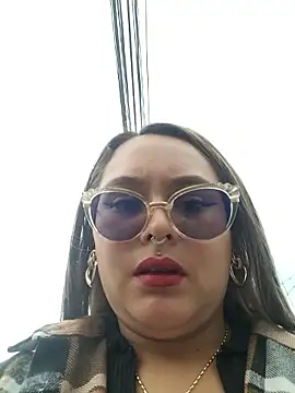 Eiimy pretty online show from March 10, 4:01 pm