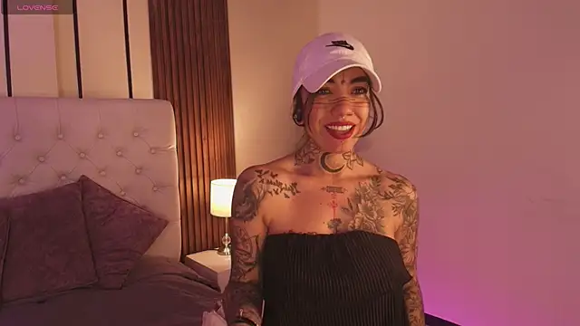 ViolettaAlemida online show from January 13, 1:05 pm