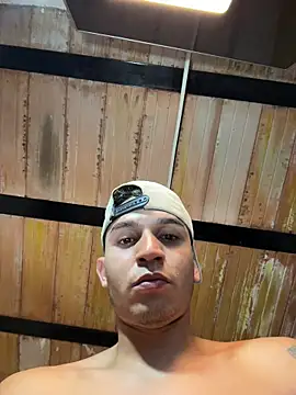 Angel latinboy online show from April 13, 9:09 pm