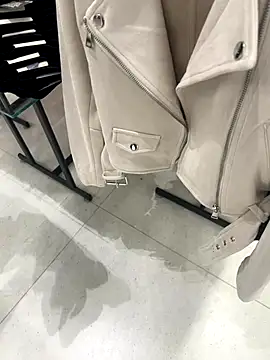 Snapshot of eddivad6974 chatting on October 9, 3:10 pm eddivad6974 online show from October 9, 3:10 pm