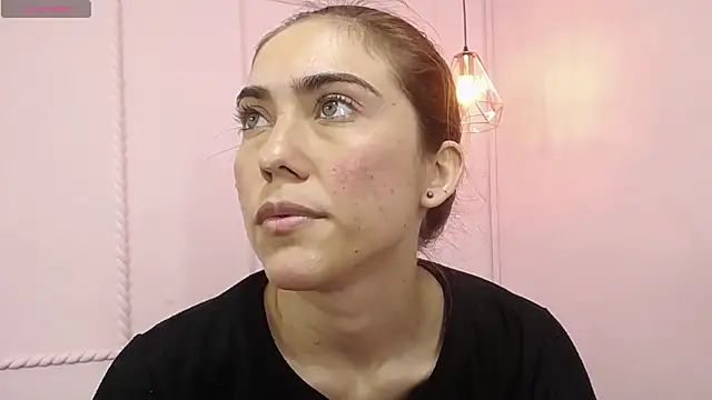 danna7cute online show from October 7, 9:45 pm