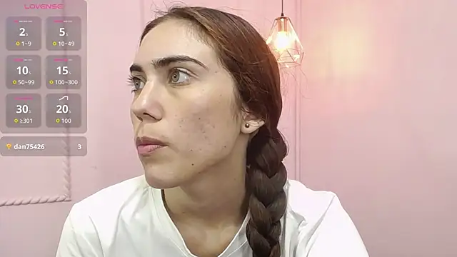 danna7cute online show from October 17, 8:55 pm