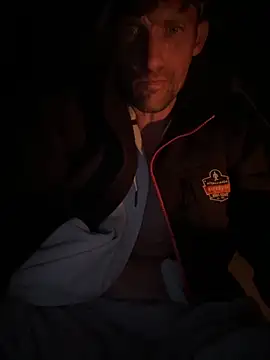 Snapshot of handyman7766 chatting on October 13, 8:36 am handyman7766 online show from October 13, 8:36 am