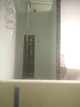 Snapshot of ReyesSau chatting on September 28, 4:34 pm ReyesSau online show from September 28, 4:34 pm