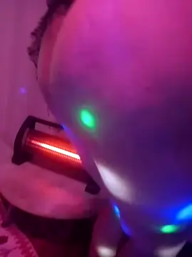 Snapshot of senacansu chatting on November 10, 1:59 am senacansu online show from November 10, 1:59 am