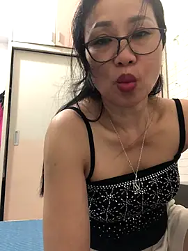 Vitamin sexy online show from October 21, 12:50 pm