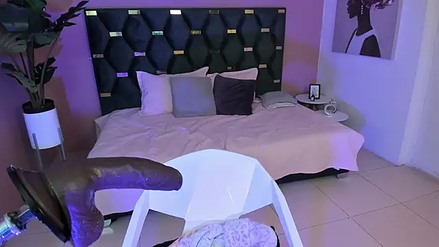 Micki   online show from October 14, 11:55 am