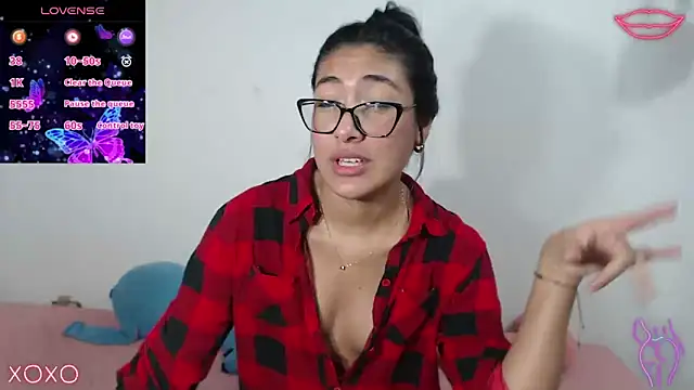 Snapshot of Allison_19__ chatting on September 22, 6:04 am Allison 19 online show from September 22, 6:04 am