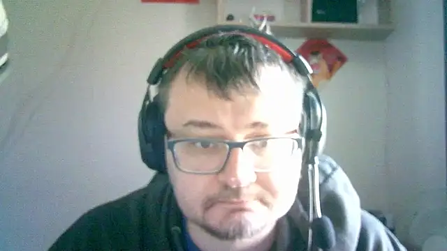 Snapshot of SirAbuser chatting on February 5, 8:30 am SirAbuser online show from February 5, 8:30 am