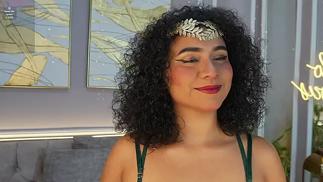 ellette   online show from February 27, 7:03 pm