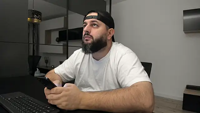 DravenPeak online show from October 31, 3:29 am