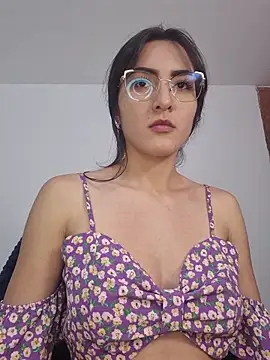 Snapshot of 77Neferkitty77 chatting on December 19, 5:09 pm 77Neferkitty77 online show from December 19, 5:09 pm