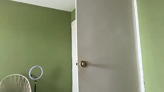 Liaprettygirl online show from February 21, 5:47 pm