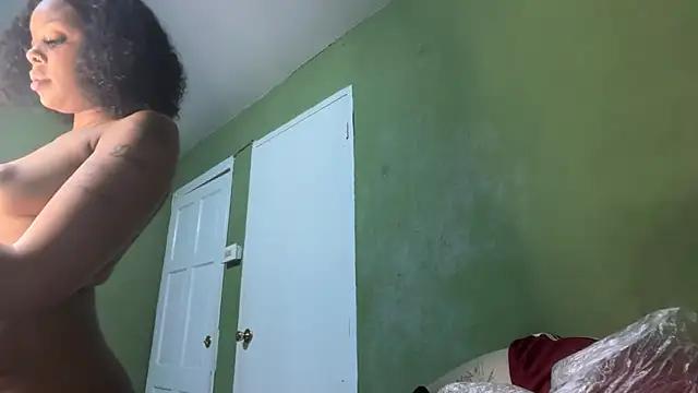 Liaprettygirl online show from May 21, 5:58 am
