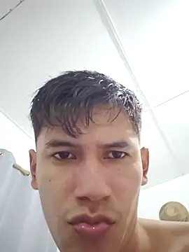 Snapshot of Ajhg98 chatting on February 9, 12:58 am Ajhg98 online show from February 9, 12:58 am