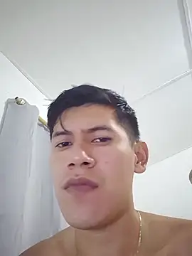 Snapshot of Ajhg98 chatting on February 19, 2:40 am Ajhg98 online show from February 19, 2:40 am