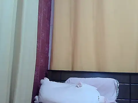 Snapshot of Elara8309 chatting on September 29, 5:45 am Elara8309 online show from September 29, 5:45 am