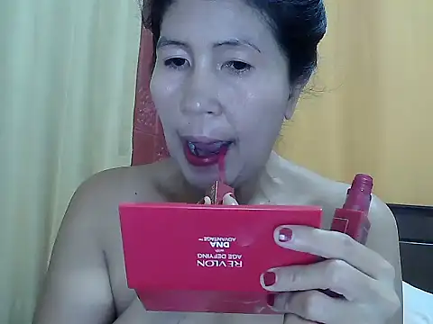 Elara8309 online show from May 19, 3:57 am