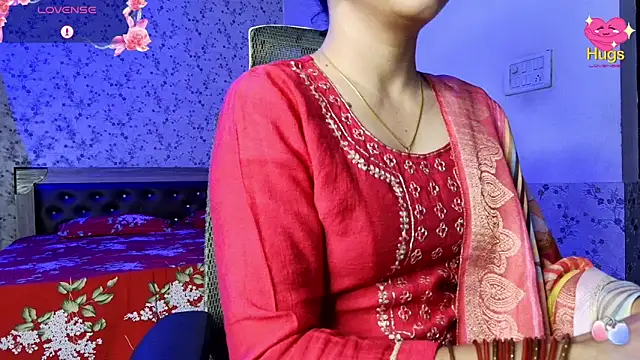 Snapshot of snow_white123 chatting on April 24, 9:28 pm snow white123 online show from April 24, 9:28 pm