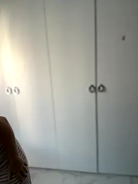 TenderLaGlamor online show from October 7, 12:35 pm