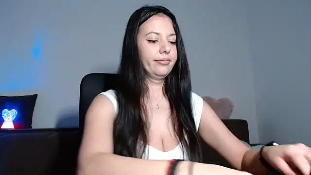 KIMBERLLY01 online show from March 21, 5:23 am