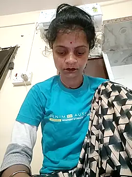 Snapshot of Sonam_dhakad chatting on February 13, 11:23 pm Sonam dhakad online show from February 13, 11:23 pm