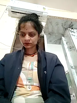 Snapshot of Sonam_dhakad chatting on February 20, 12:18 am Sonam dhakad online show from February 20, 12:18 am