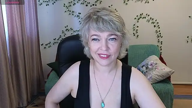 Rosette Pricky online show from May 28, 2:25 pm