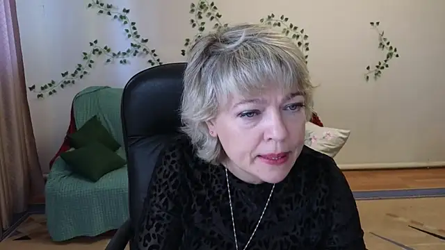 Rosette Pricky online show from May 29, 2:37 pm