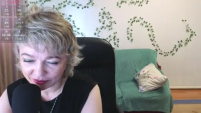 Snapshot of Rosette_Pricky chatting on June 26, 2:43 pm Rosette Pricky online show from June 26, 2:43 pm