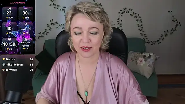 Snapshot of Rosette_Pricky chatting on July 10, 2:30 pm Rosette Pricky online show from July 10, 2:30 pm