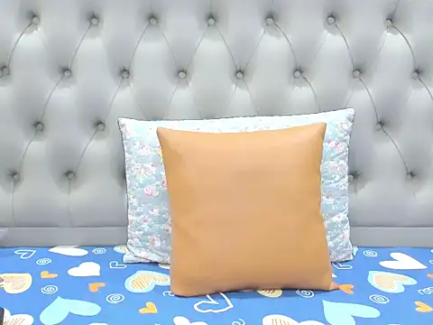  ly   online show from October 5, 4:00 am