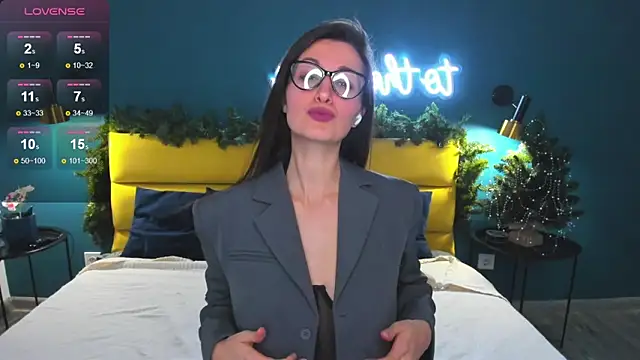 Joan Nelson online show from January 7, 1:30 am