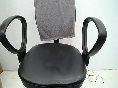  Lady- online show from December 15, 7:56 am