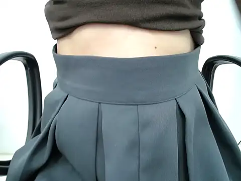  Lady- online show from April 16, 9:39 pm