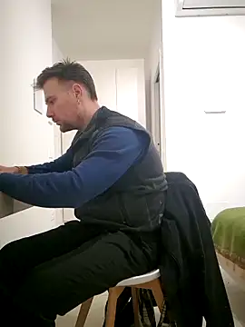 mrlyuis online show from February 27, 7:47 pm