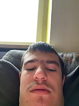 Snapshot of pussyhunter323557 chatting on December 5, 8:34 am pussyhunter323557 online show from December 5, 8:34 am