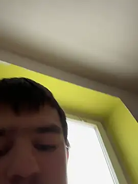 Snapshot of pussyhunter323557 chatting on January 12, 2:22 pm pussyhunter323557 online show from January 12, 2:22 pm