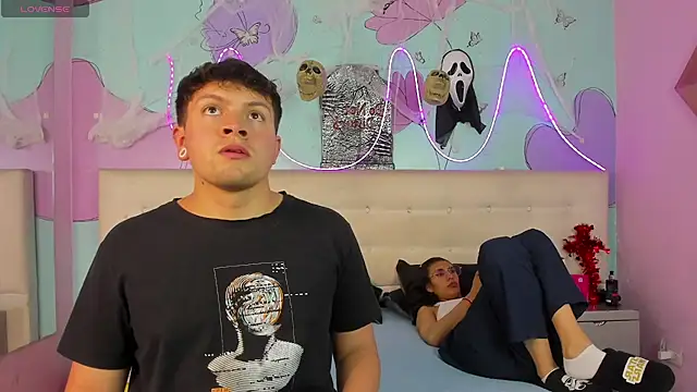 Ethan N Abby online show from October 23, 3:28 am