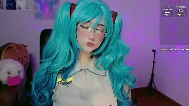 Snapshot of Livelle69 chatting on November 16, 3:12 am Livelle69 online show from November 16, 3:12 am