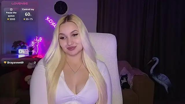Snapshot of adrelaxina chatting on May 24, 10:59 pm adrelaxina online show from May 24, 10:59 pm