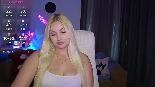 Snapshot of adrelaxina chatting on June 14, 9:55 am adrelaxina online show from June 14, 9:55 am