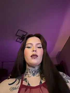 Snapshot of Mariiiiiway chatting on August 2, 8:18 pm Mariiiiiway online show from August 2, 8:18 pm