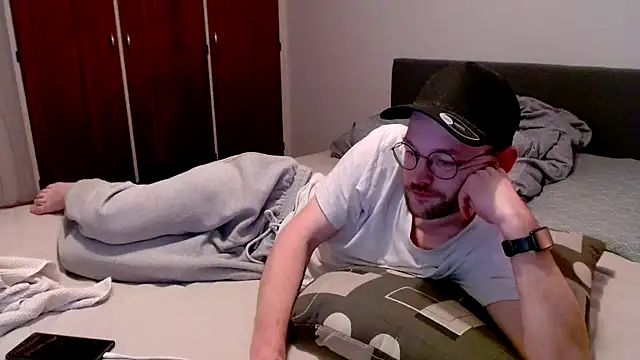 Snapshot of ChefDeLust chatting on February 1, 12:48 pm ChefDeLust online show from February 1, 12:48 pm