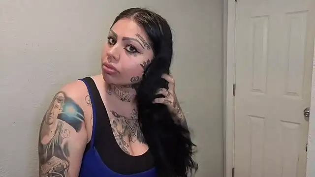 chicanachic13 online show from November 29, 2:25 am