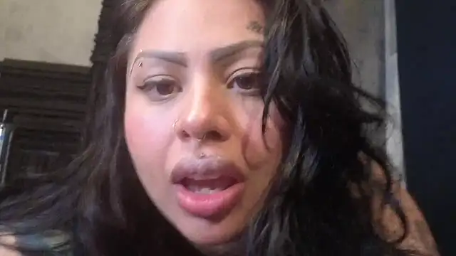 chicanachic13 online show from November 30, 9:24 am