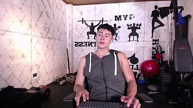 AustinJones  online show from January 5, 7:17 pm