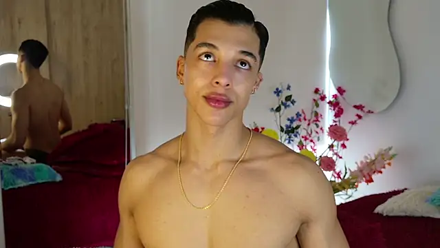 Troye Williams online show from May 5, 2:36 pm